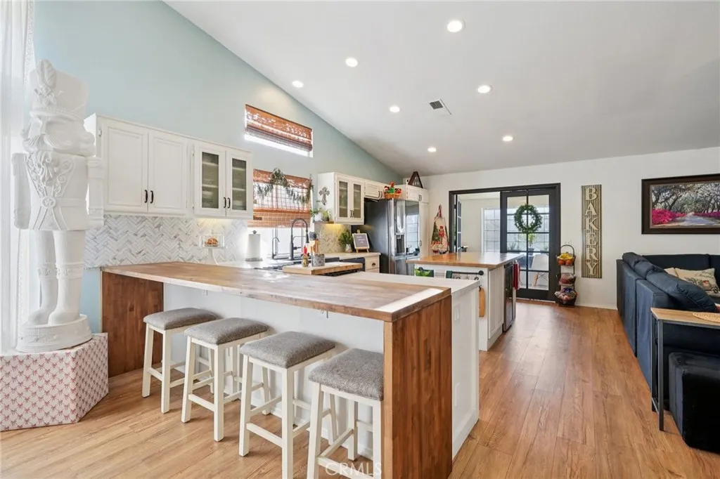 44731 Ravencrest, Lancaster, California 93536 home-pic-7