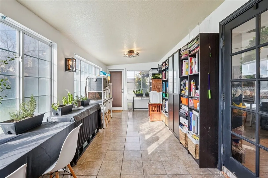 44731 Ravencrest, Lancaster, California 93536 home-pic-19