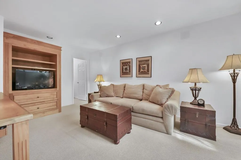 244 Running Springs Drive, Palm Desert, California 92211 home-pic-23