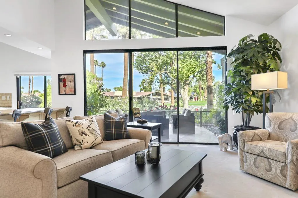 244 Running Springs Drive, Palm Desert, California 92211 home-pic-11