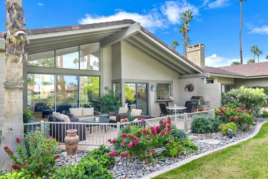 244 Running Springs Drive, Palm Desert, California 92211 home-pic-37