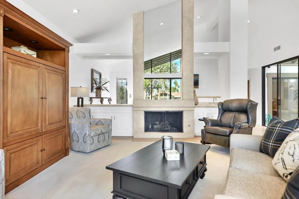 244 Running Springs Drive, Palm Desert, California 92211 home-pic-12