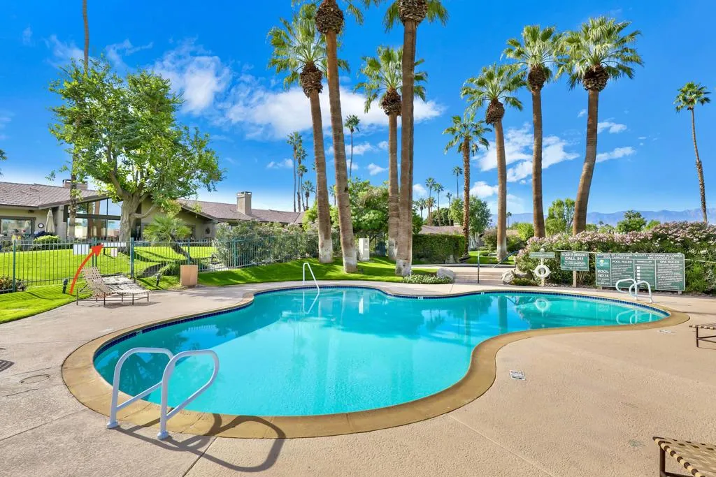244 Running Springs Drive, Palm Desert, California 92211 home-pic-40