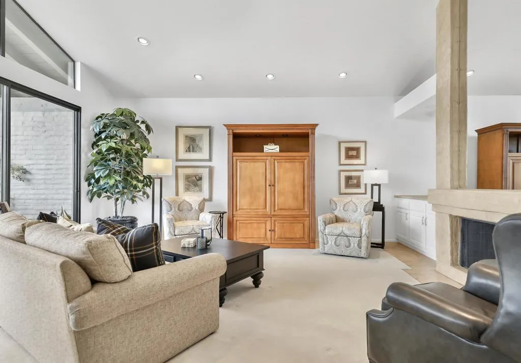 244 Running Springs Drive, Palm Desert, California 92211 home-pic-9