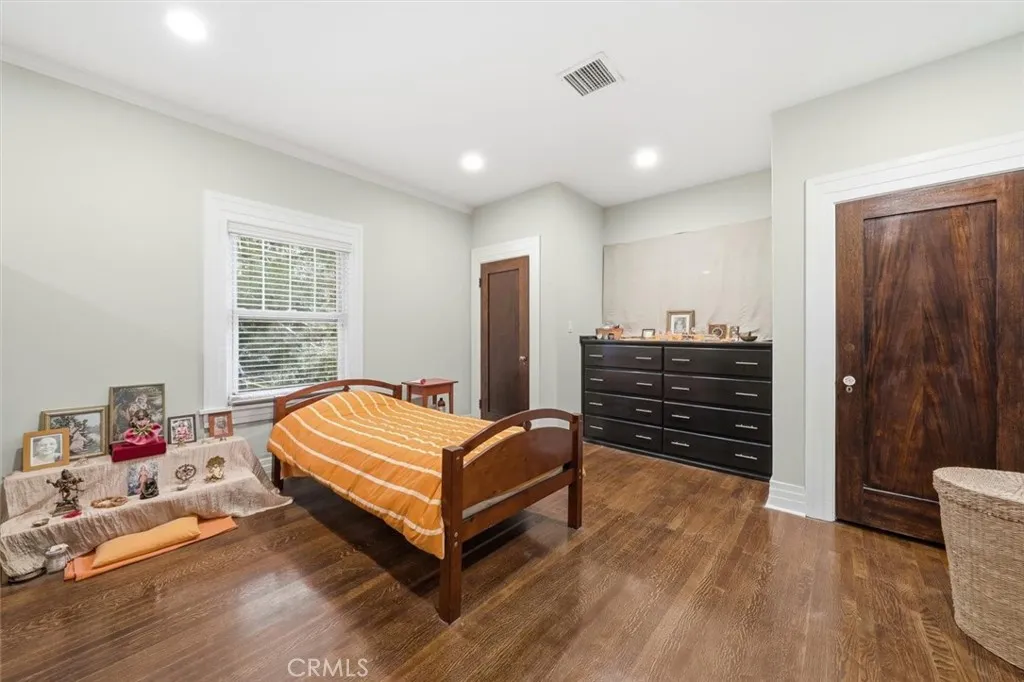 3741 W 27th, Los Angeles, California 90018 home-pic-18