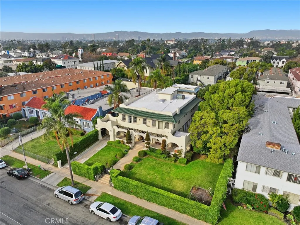 3741 W 27th, Los Angeles, California 90018 home-pic-3