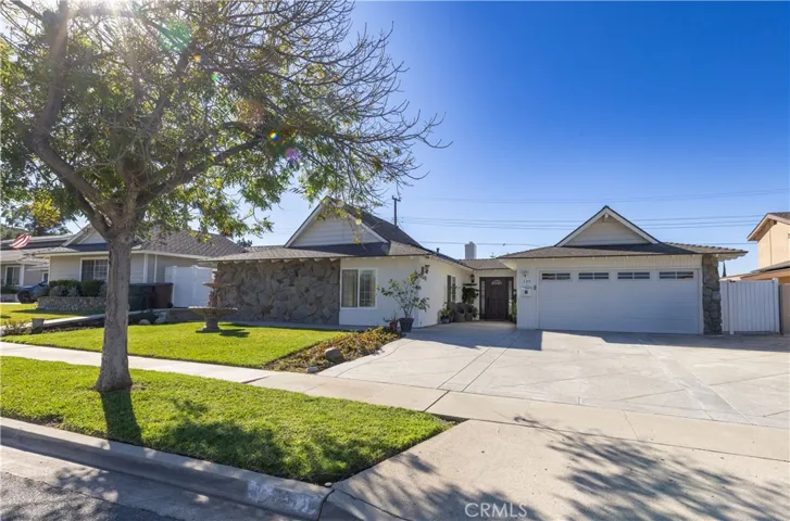 135 N Laurie Ann, Anaheim Hills, California 92807
