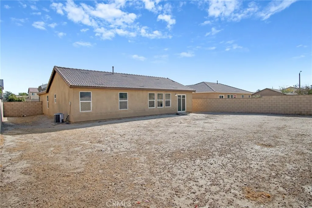3213 Patti Ln, Lancaster, California 93535 home-pic-17