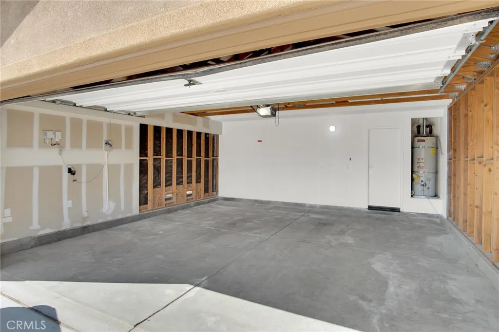 3213 Patti Ln, Lancaster, California 93535 home-pic-16