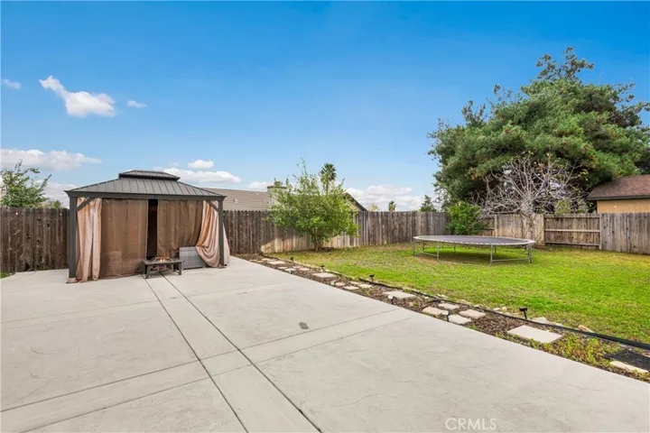 877 N Quince Avenue, Rialto, California 92376