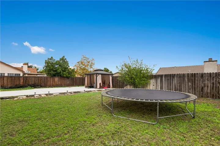 877 N Quince Avenue, Rialto, California 92376