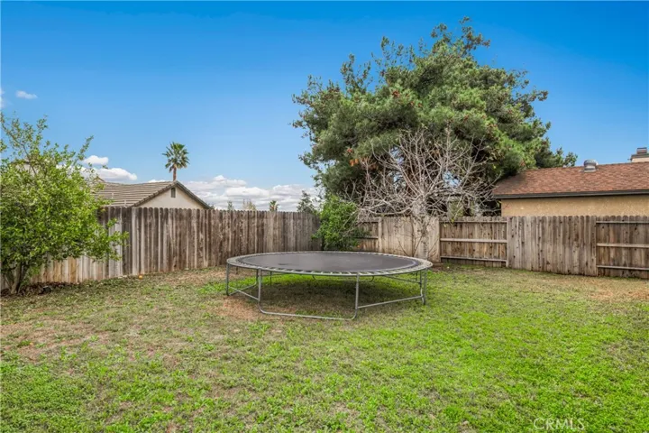 877 N Quince Avenue, Rialto, California 92376