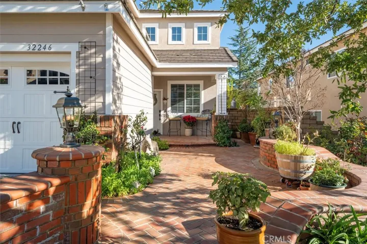 32246 Big Oak, Castaic, California 91384