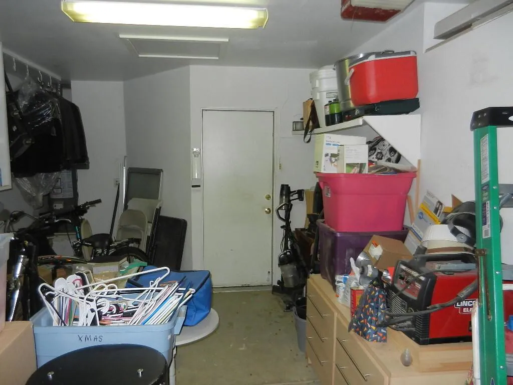 81300 Avenida Gaviota, Indio, California 92201 home-pic-28