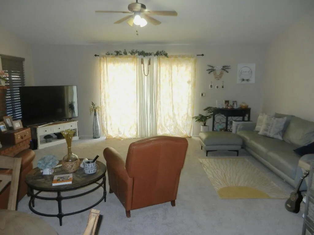81300 Avenida Gaviota, Indio, California 92201 home-pic-5