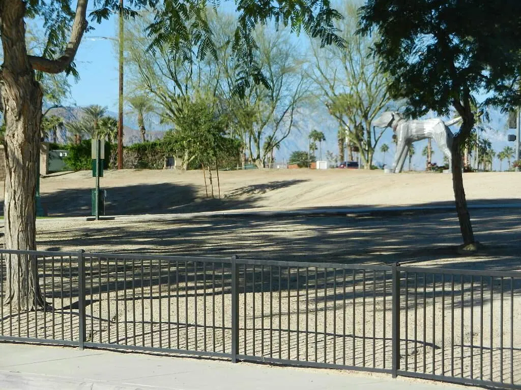 81300 Avenida Gaviota, Indio, California 92201 home-pic-37