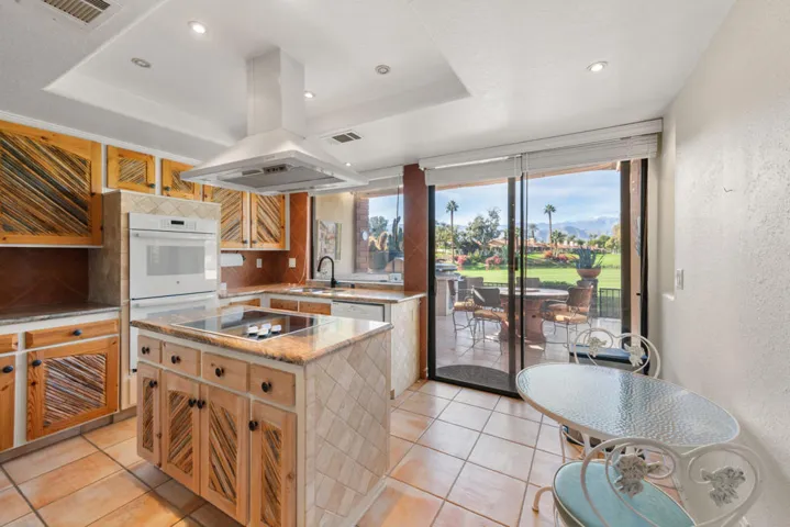 17_357_San_Remo_St17_mls