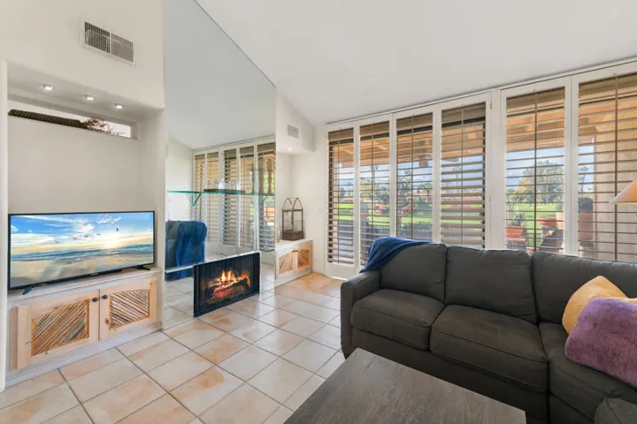 10_357_San_Remo_St10_mls