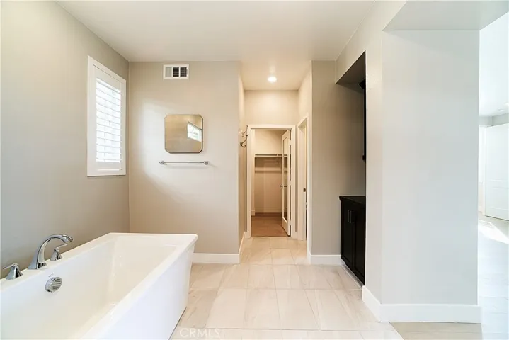 6 Transport, Tustin, California 92782