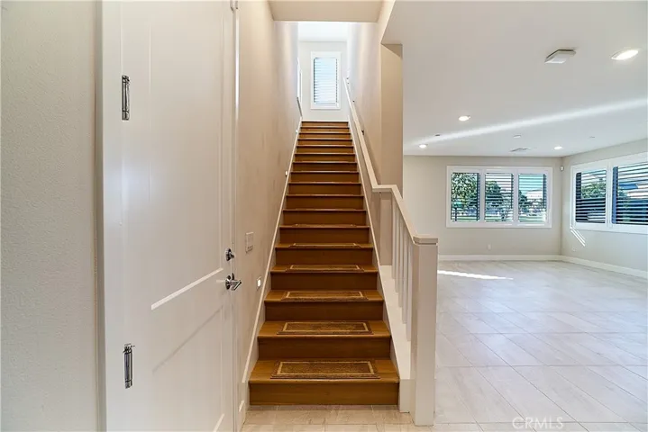 6 Transport, Tustin, California 92782