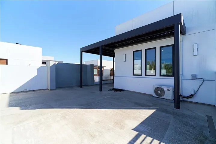 6 Transport, Tustin, California 92782