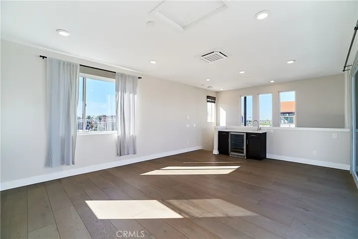6 Transport, Tustin, California 92782