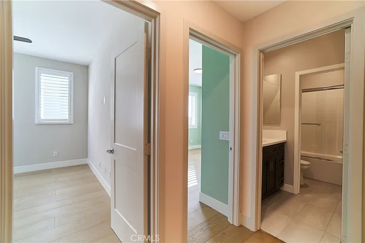 6 Transport, Tustin, California 92782
