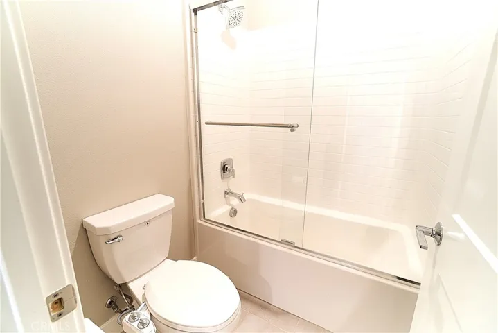 6 Transport, Tustin, California 92782