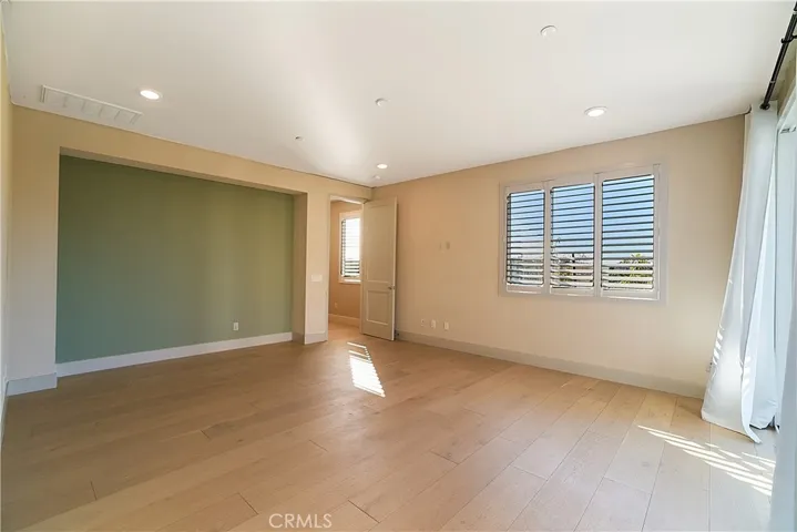 6 Transport, Tustin, California 92782