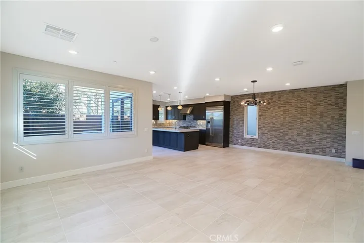 6 Transport, Tustin, California 92782