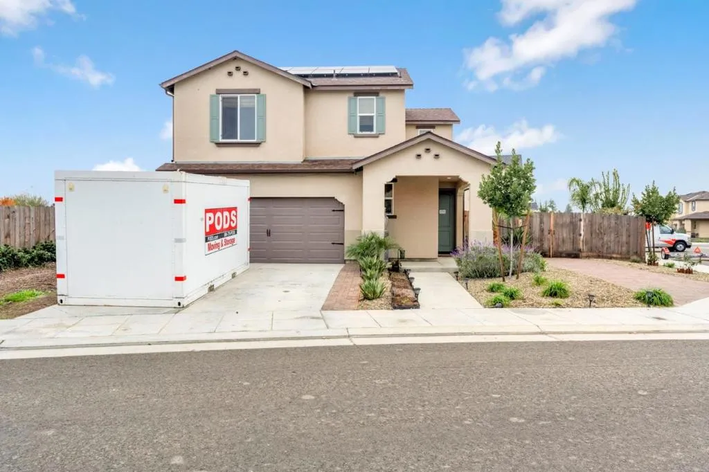888 Descanso Ave, Clovis, California 93619 home-pic-1