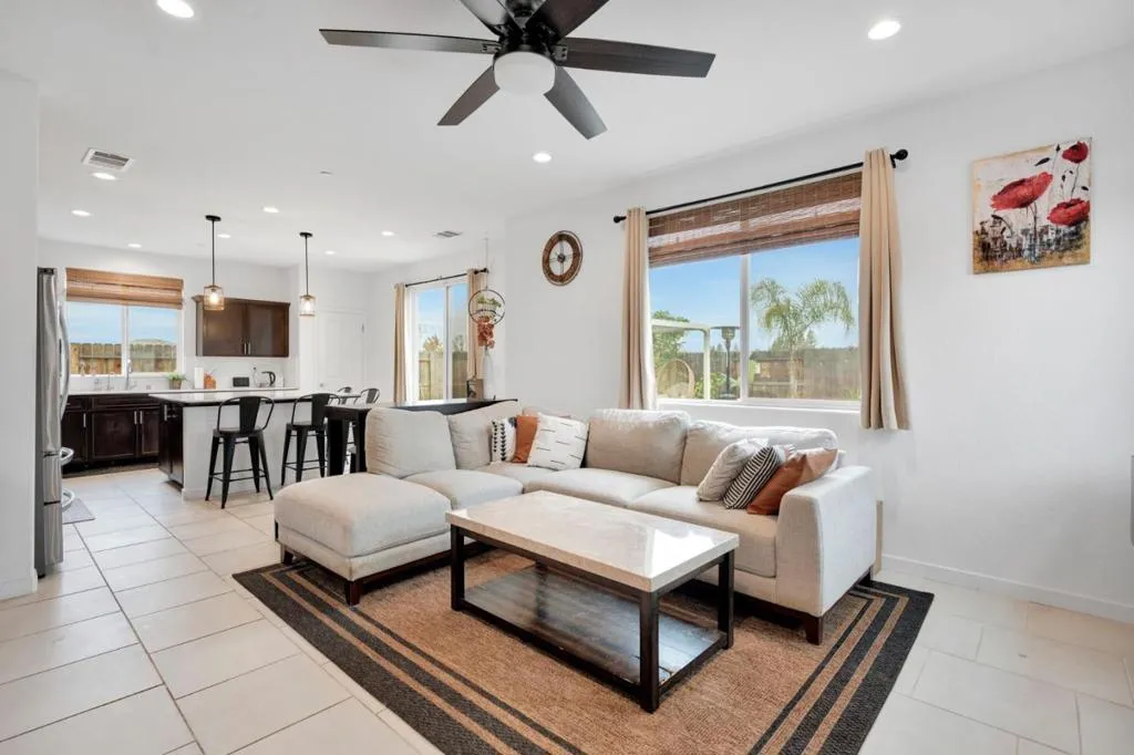 888 Descanso Ave, Clovis, California 93619 home-pic-4