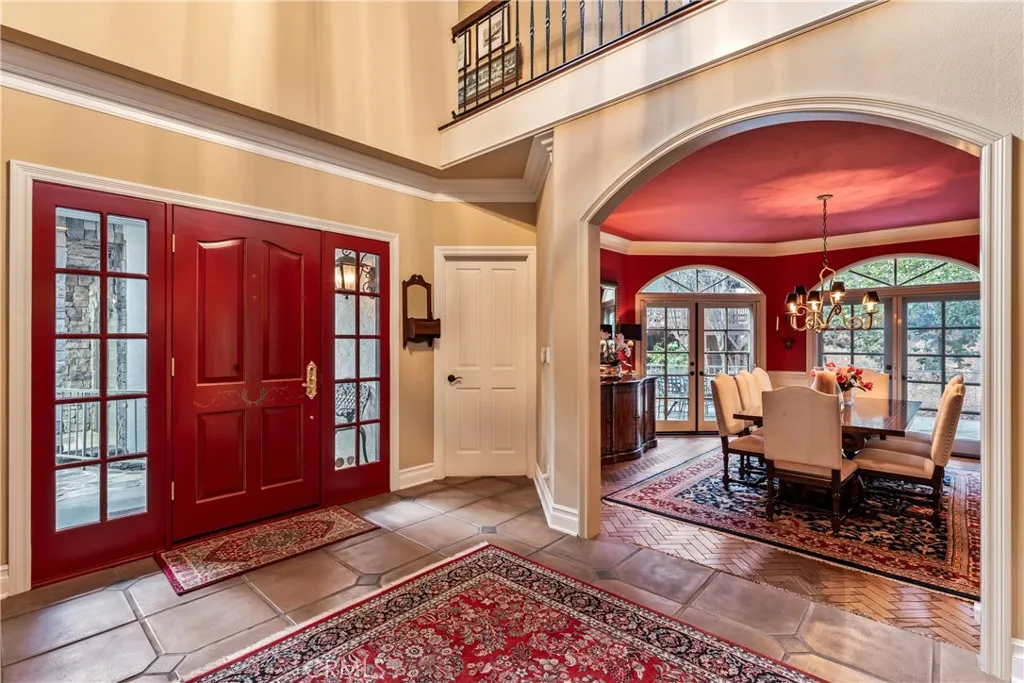 699 Brentwood, Lake Arrowhead, California 92352 home-pic-2