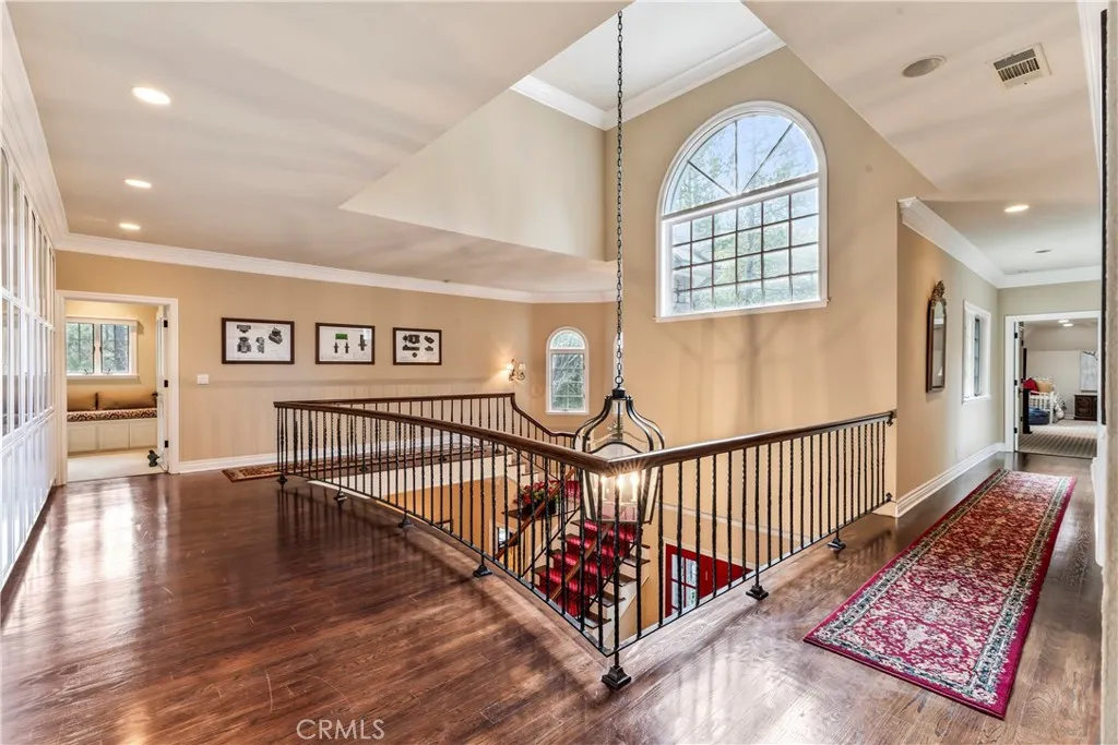 699 Brentwood, Lake Arrowhead, California 92352 home-pic-17