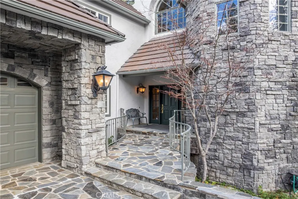 699 Brentwood, Lake Arrowhead, California 92352 home-pic-27