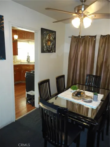 Dining room into kitchen