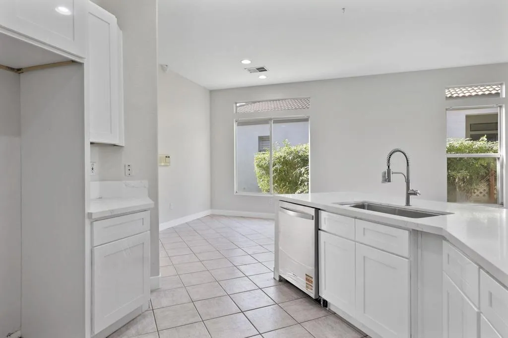 44584 S Heritage Palms Drive, Indio, California 92201 home-pic-12