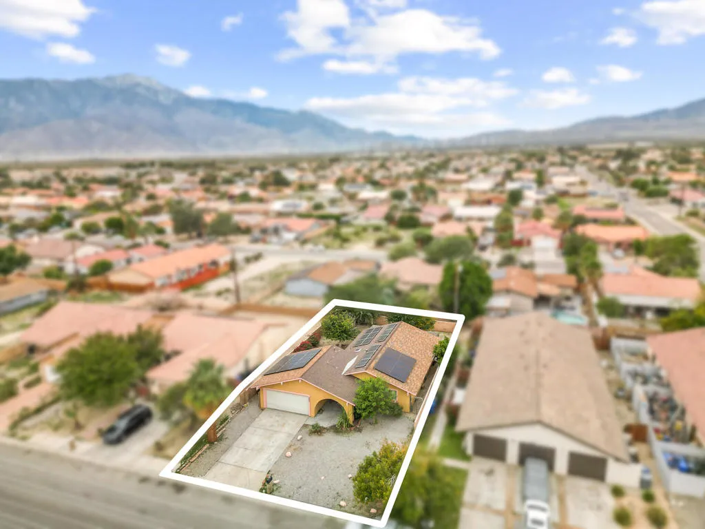 13547 Caliente Drive, Desert Hot Springs, California 92240 home-pic-25