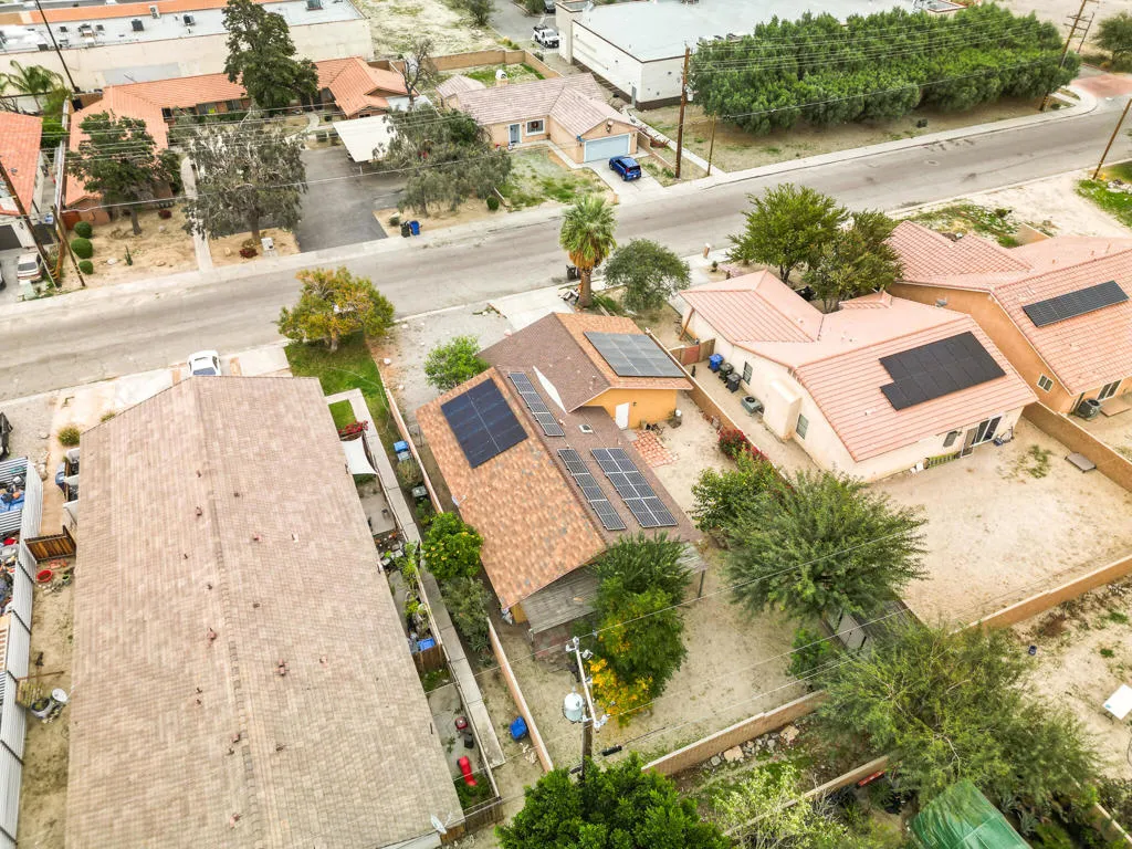 13547 Caliente Drive, Desert Hot Springs, California 92240 home-pic-26