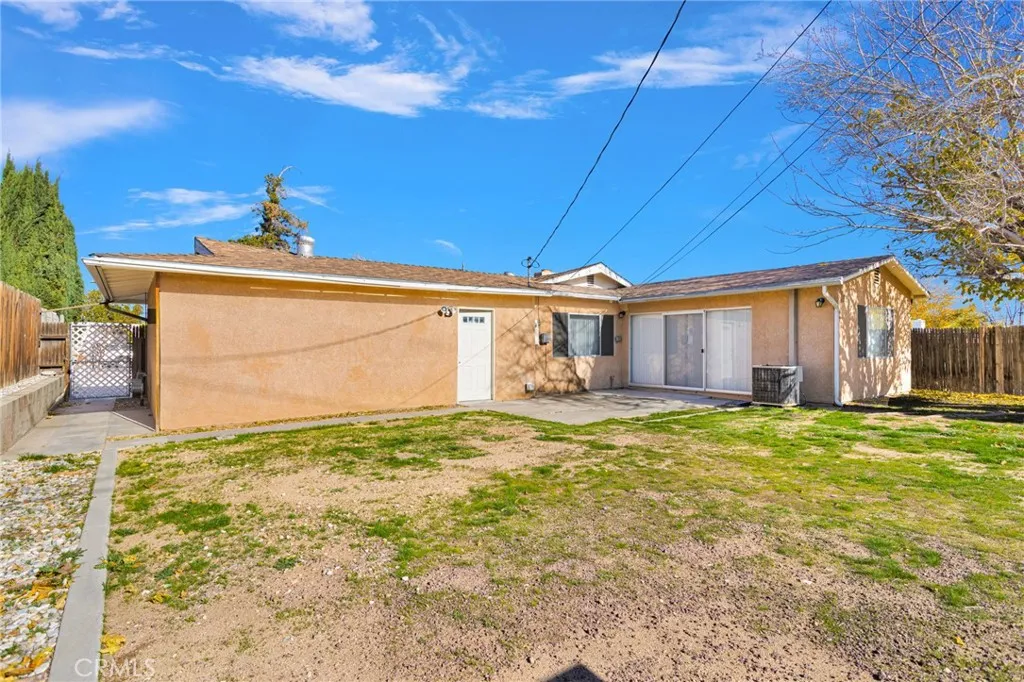 16257 Avalon, Victorville, California 92395 home-pic-37