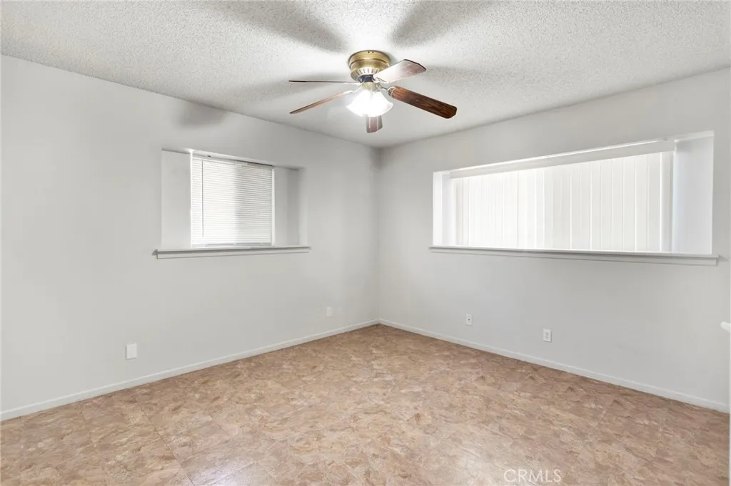 16257 Avalon, Victorville, California 92395 home-pic-24