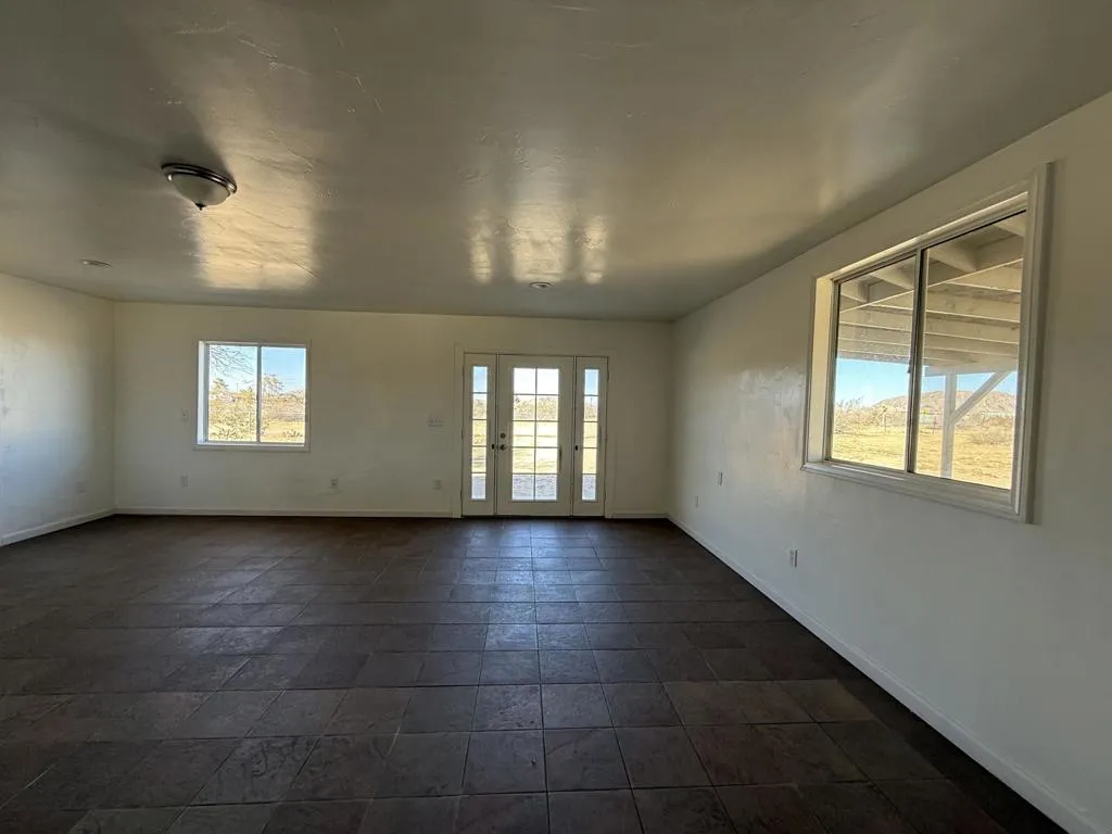 1176 Belfield Boulevard, Landers, California 92285 home-pic-16