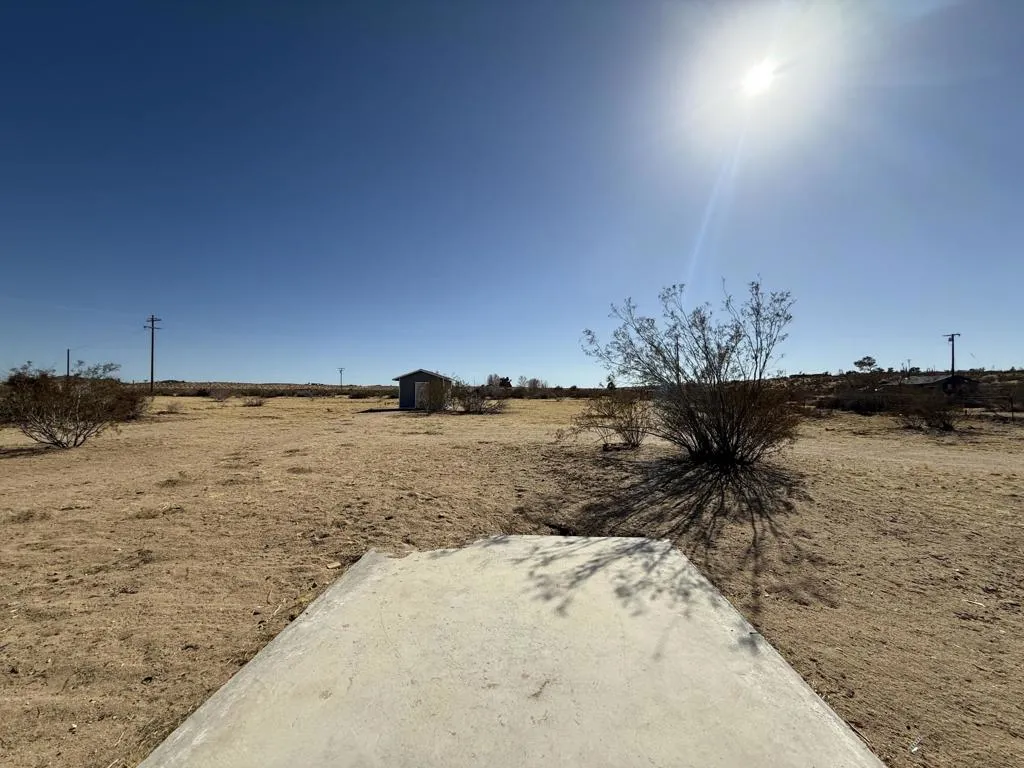1176 Belfield Boulevard, Landers, California 92285 home-pic-20