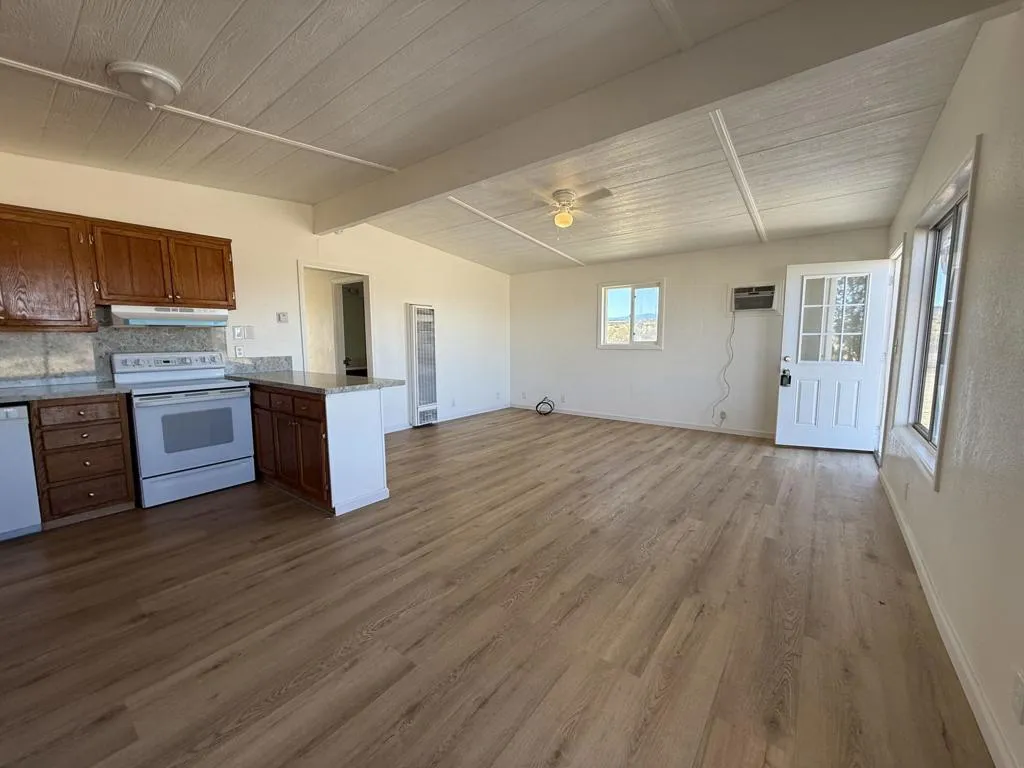 1176 Belfield Boulevard, Landers, California 92285 home-pic-7