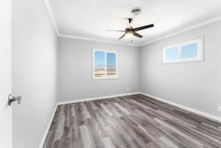 molokai ave-24