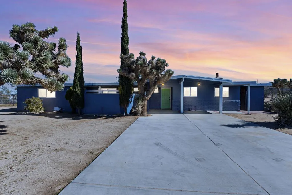 7517 Alaba Avenue, Yucca Valley, California 92284 home-pic-1