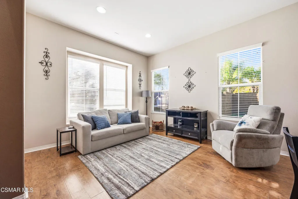 4741 Westwood Street, Simi Valley, California 93063 home-pic-3
