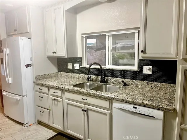 30865 Allen Avenue, Homeland, California 92548