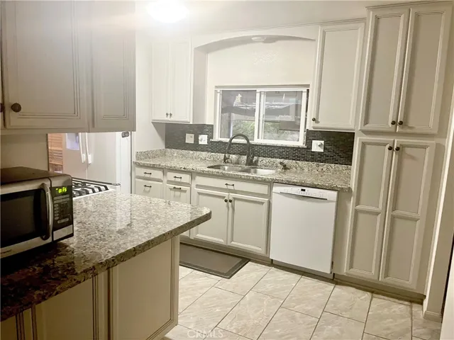 30865 Allen Avenue, Homeland, California 92548