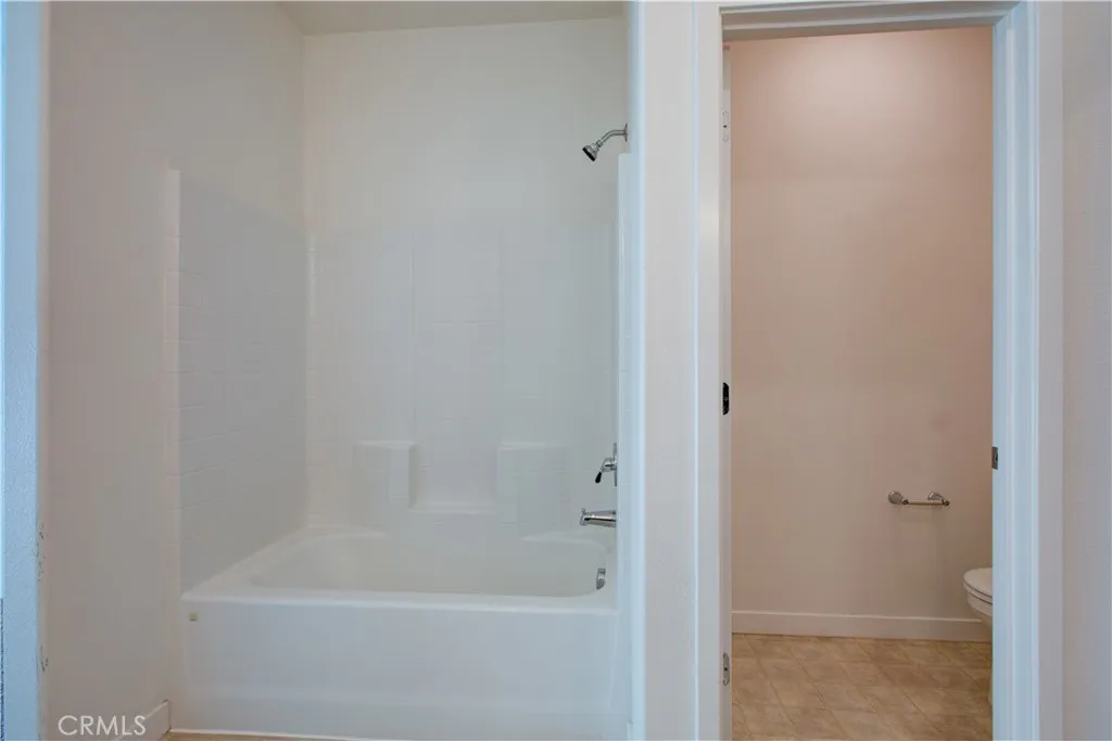 1705 Spadafore Street, Los Banos, California 93635 home-pic-19